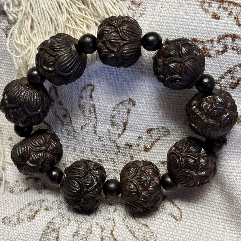 Black Bodhi bracelet